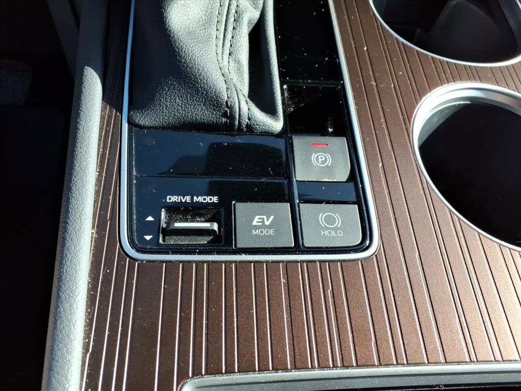 Used 2024 Toyota Sienna XLE image 44