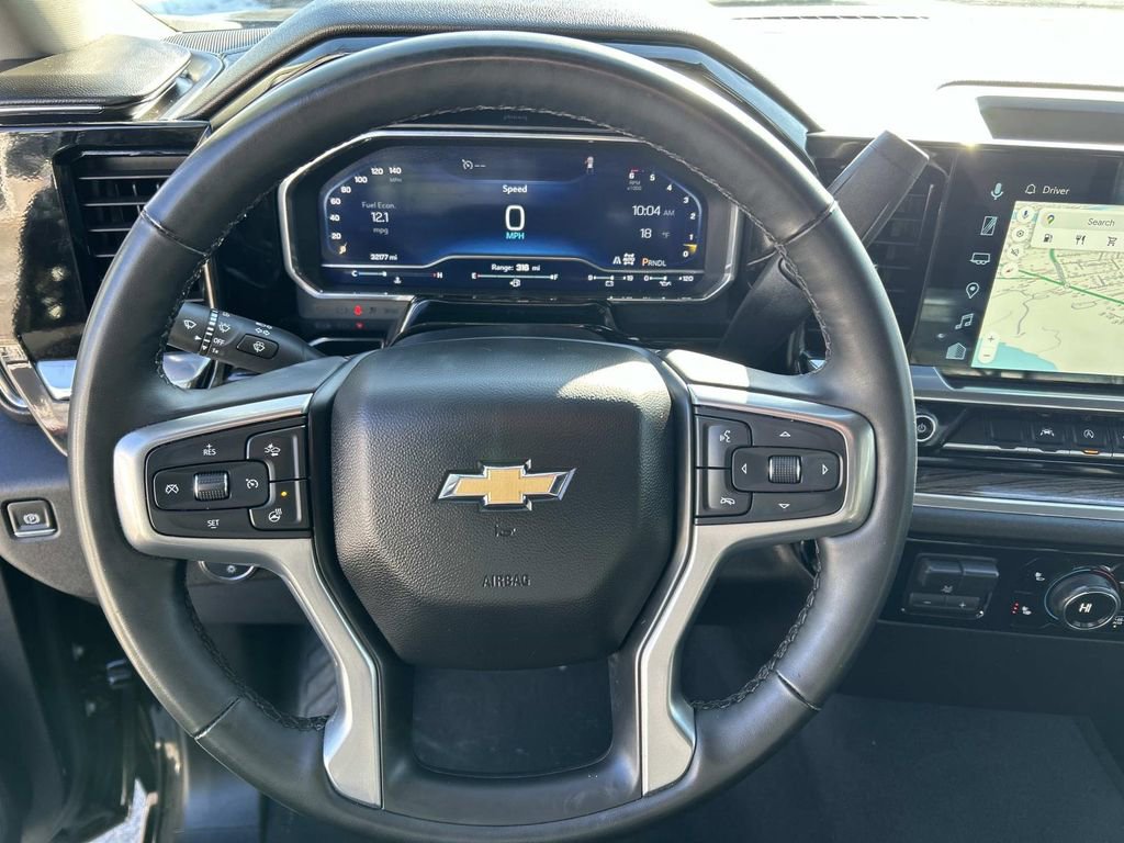 Used 2025 Chevrolet Silverado 1500 LT image 10