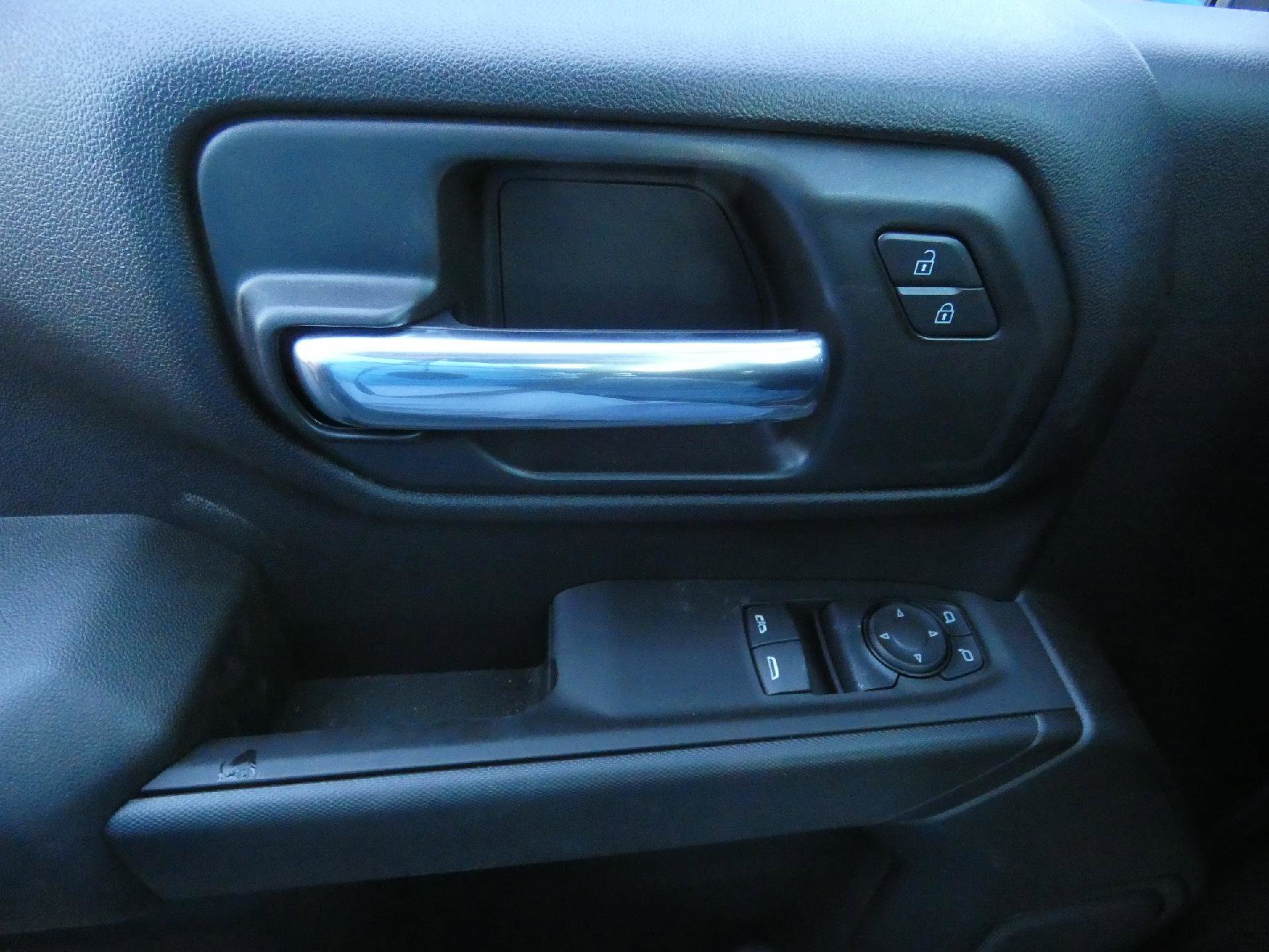 New 2026 GMC Sierra 2500 Pro w/ Convenience Package image 17