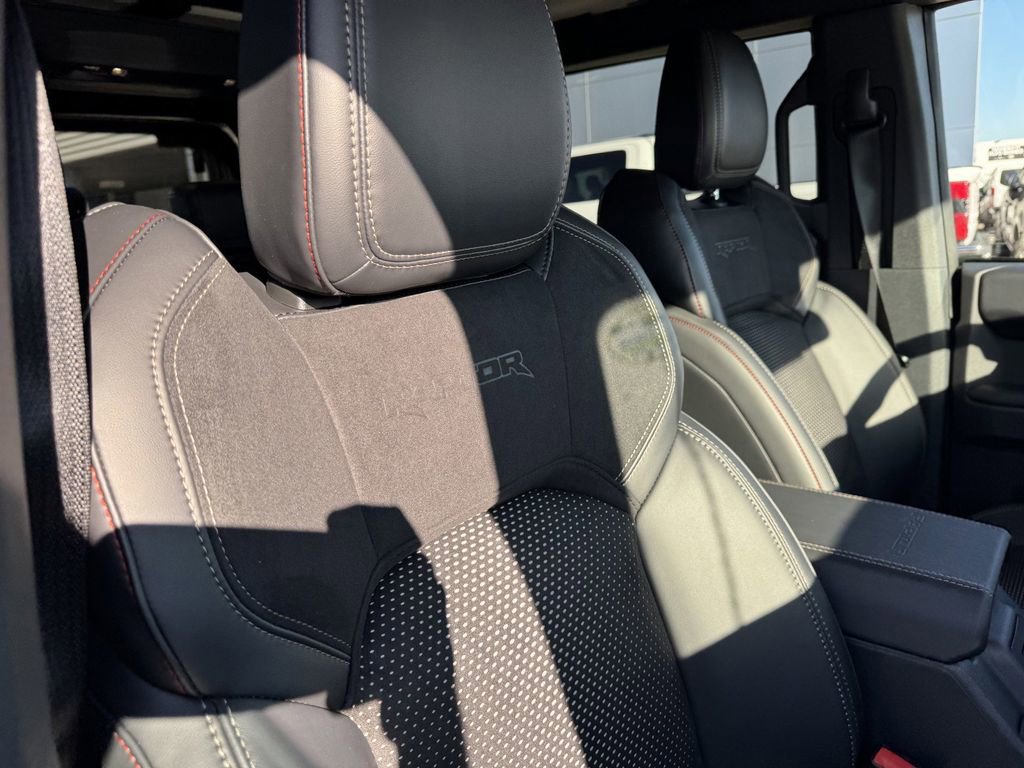 New 2025 Ford Bronco Raptor w/ Interior Carbon Fiber Pack AWD/4WD image 7