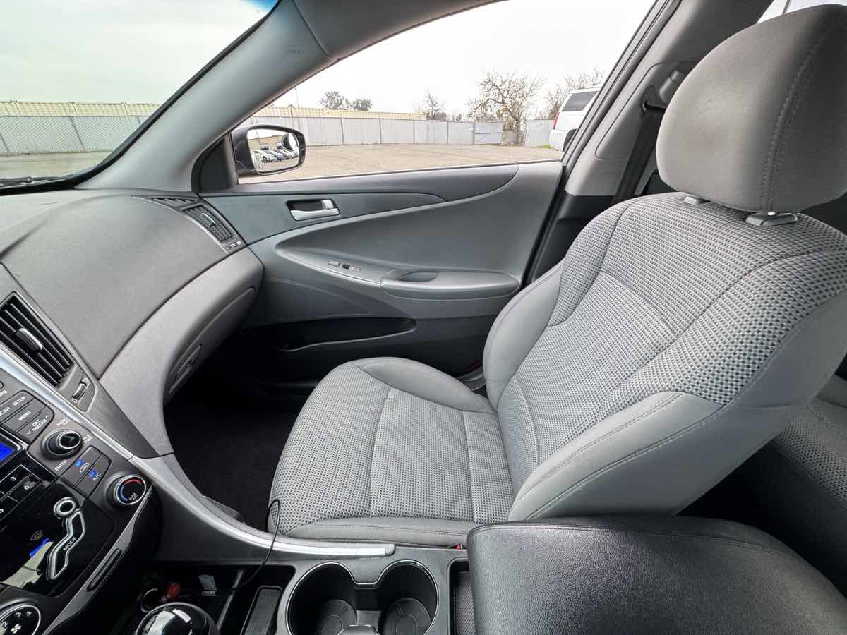 Used 2012 Hyundai Sonata GLS image 29