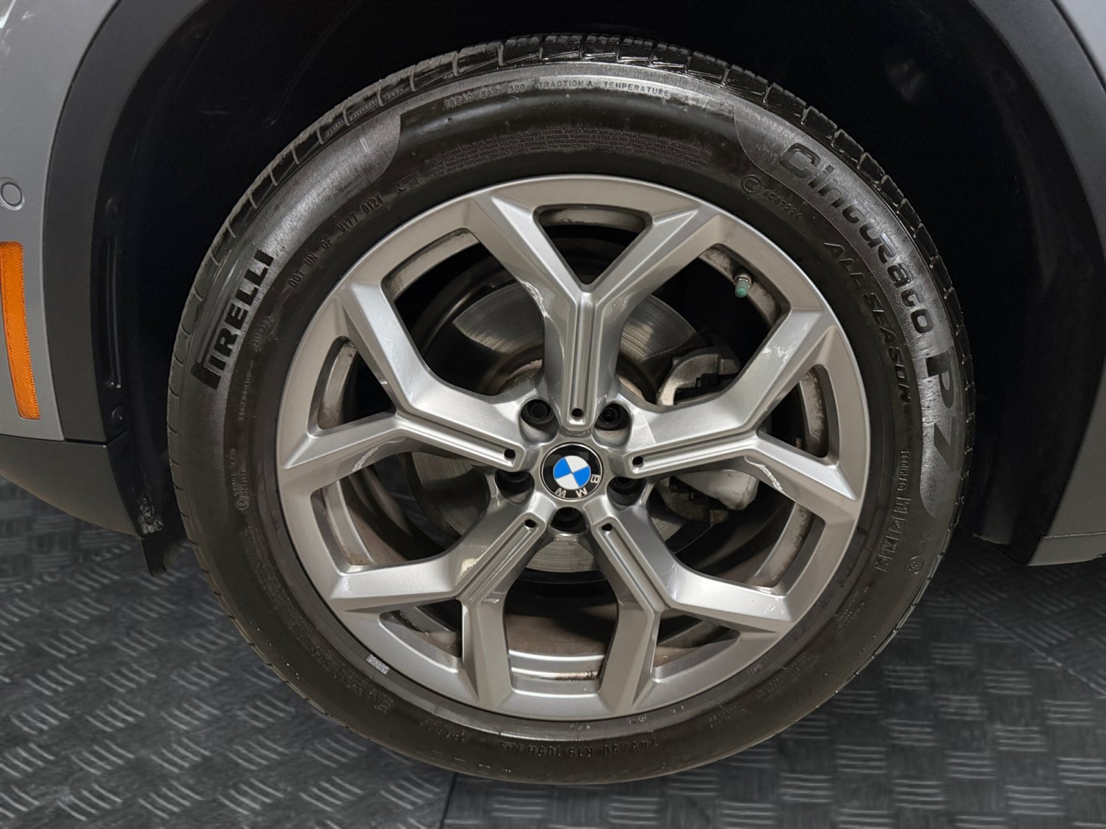 Used 2024 BMW X3 xDrive30i w/ Premium Package w/ZPA AWD/4WD image 9