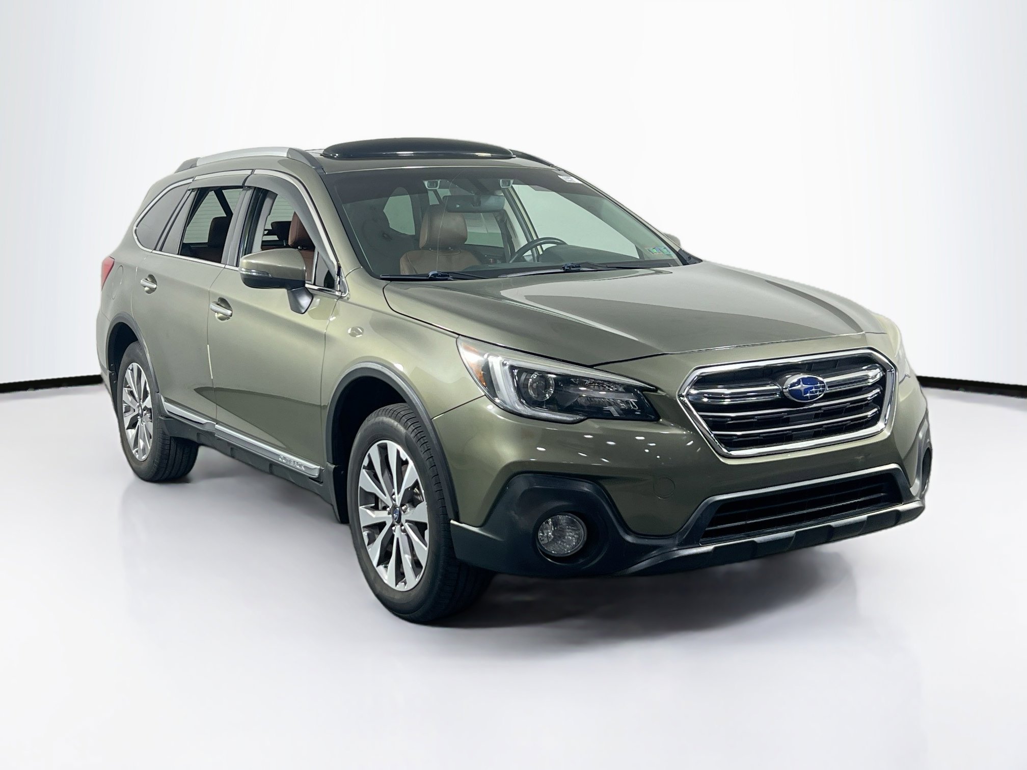 Used 2018 Subaru Outback 2.5i Touring w/ Protection Package #1 image 3