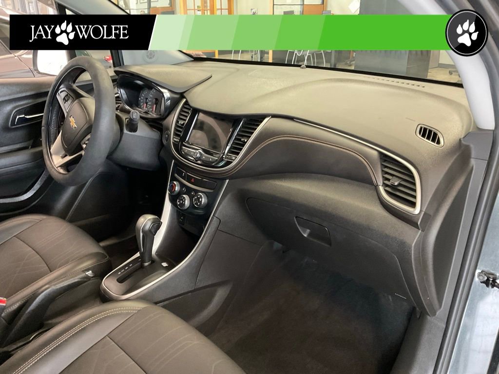Used 2019 Chevrolet Trax LT w/ Driver Confidence Package image 17
