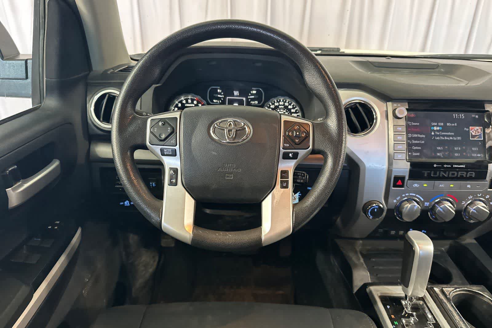 Used 2020 Toyota Tundra SR5 w/ SR5 Convenience Package AWD/4WD image 16