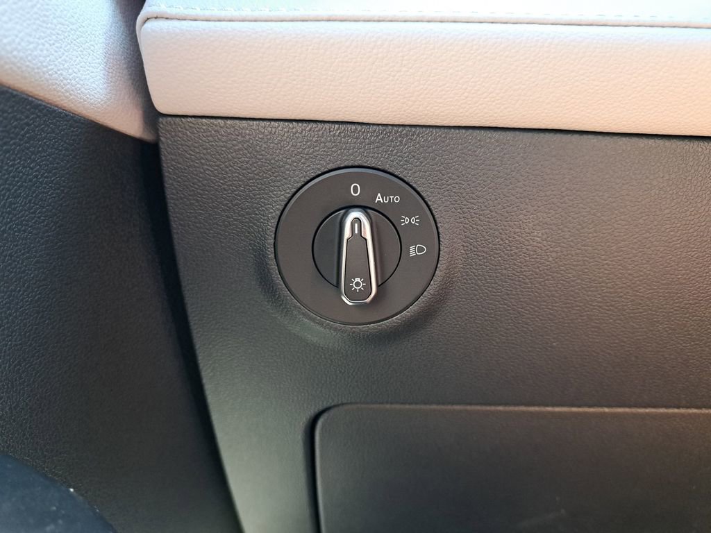 New 2025 Volkswagen Taos S image 32