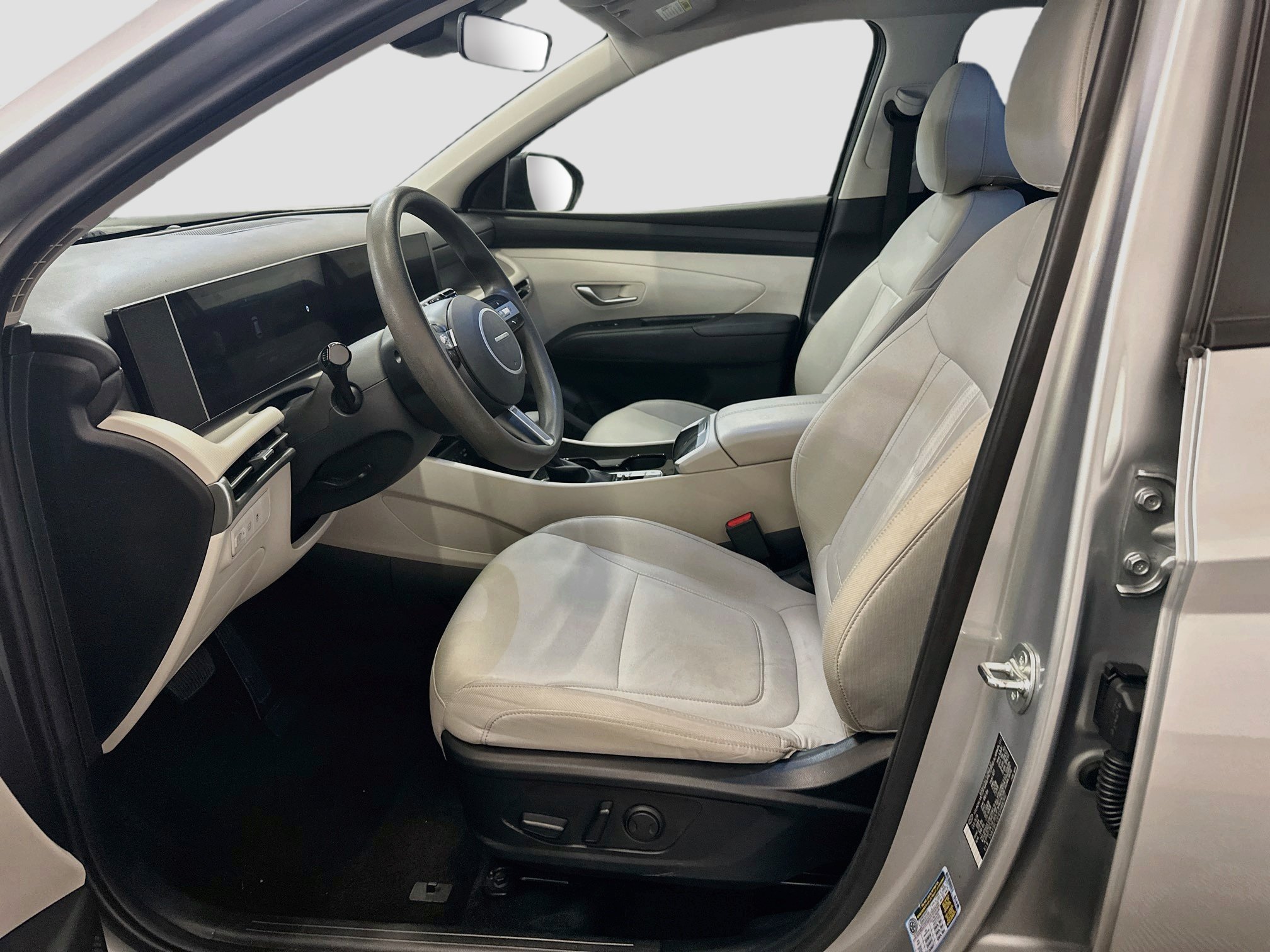 Used 2025 Hyundai Tucson SEL AWD/4WD image 13