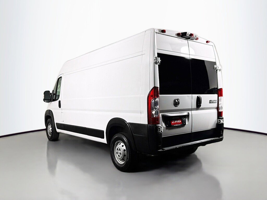 Used 2023 RAM ProMaster 2500 image 3