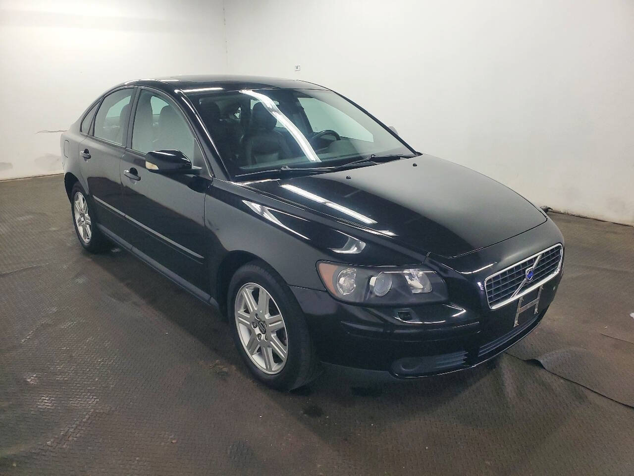 Used 2005 Volvo S40 T5 FWD image 3
