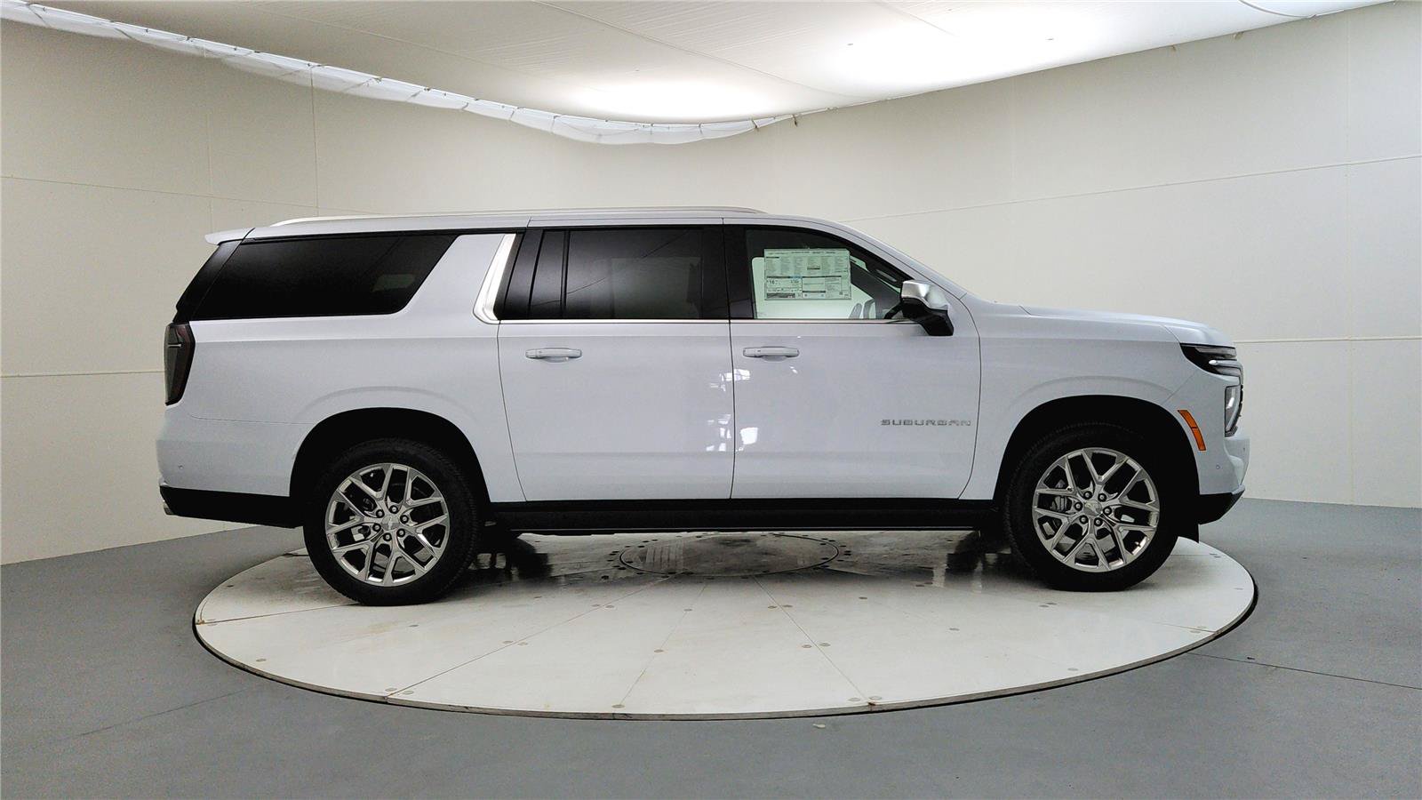 New 2026 Chevrolet Suburban Premier AWD/4WD image 8