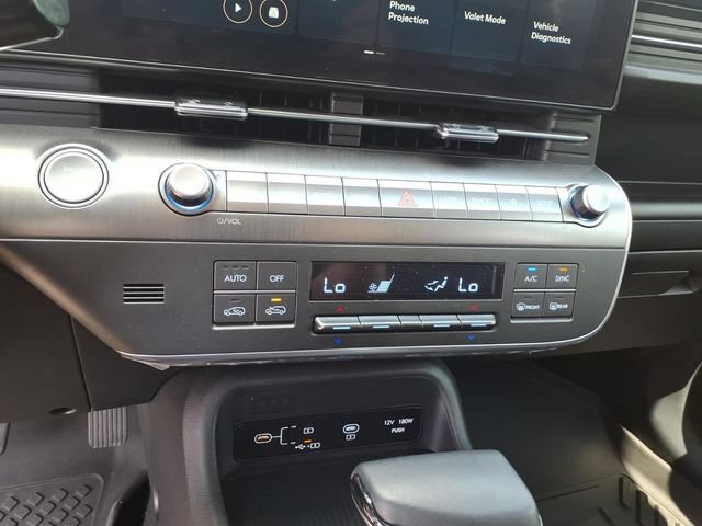 Used 2025 Hyundai Kona SEL AWD/4WD image 26