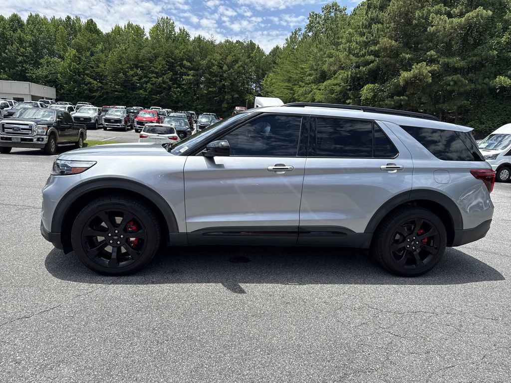 Used 2022 Ford Explorer ST w/ ST Street Pack RWD image 4