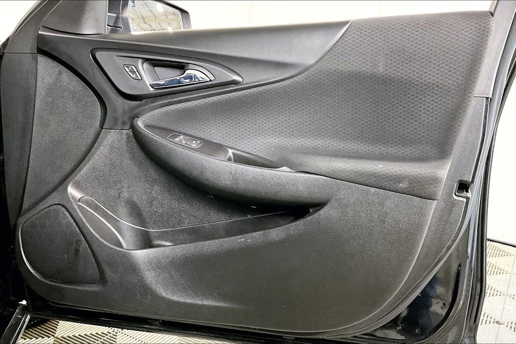 Used 2017 Chevrolet Malibu LS image 22