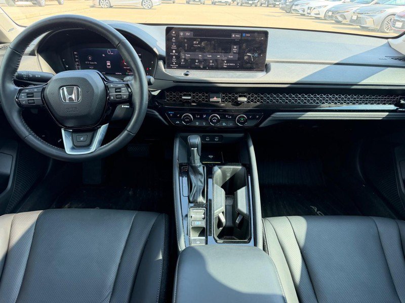 Used 2025 Honda Accord Touring image 10