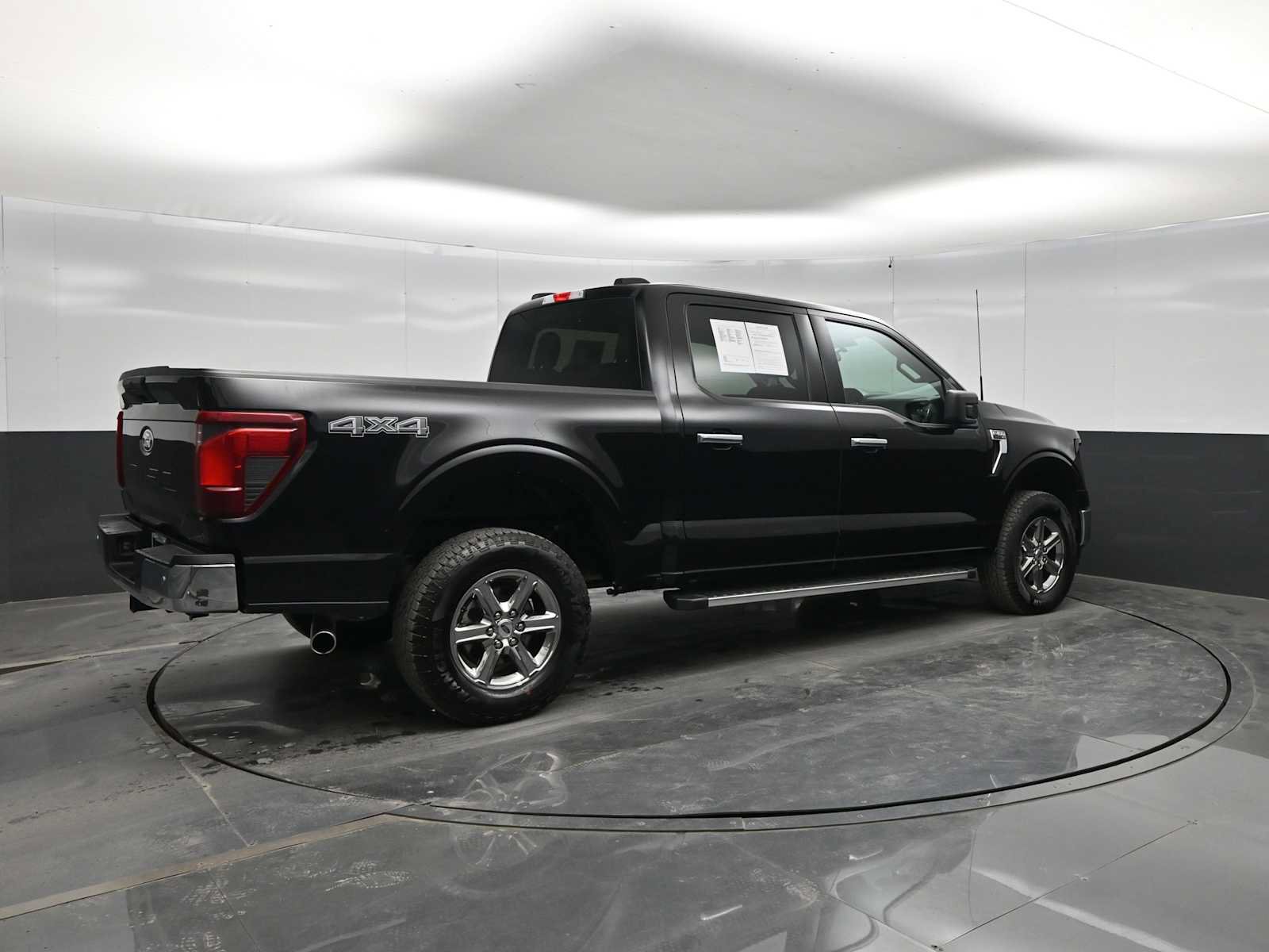 Used 2025 Ford F150 XLT w/ Equipment Group 301A Standard AWD/4WD image 8