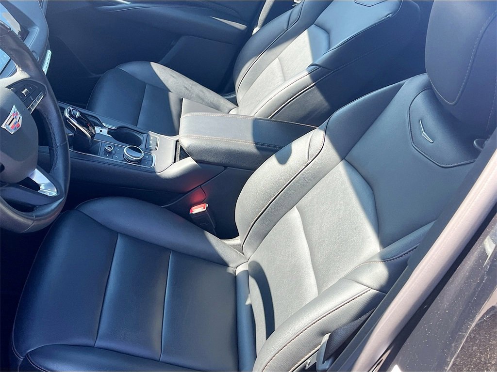 Used 2023 Cadillac XT4 Sport w/ Cold Weather Package image 19