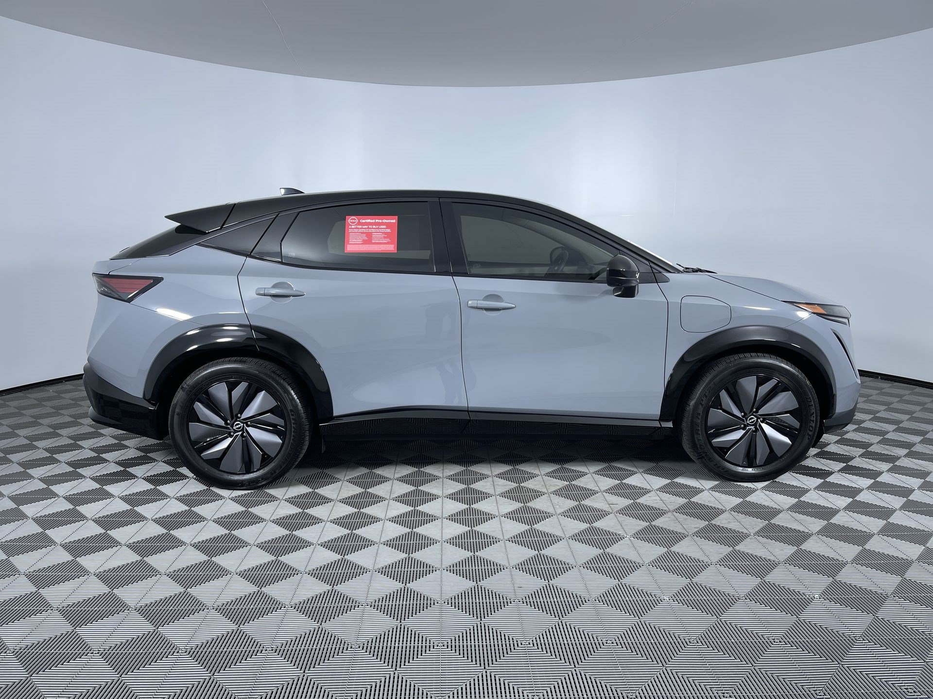 Certified 2024 Nissan Ariya AWD image 10