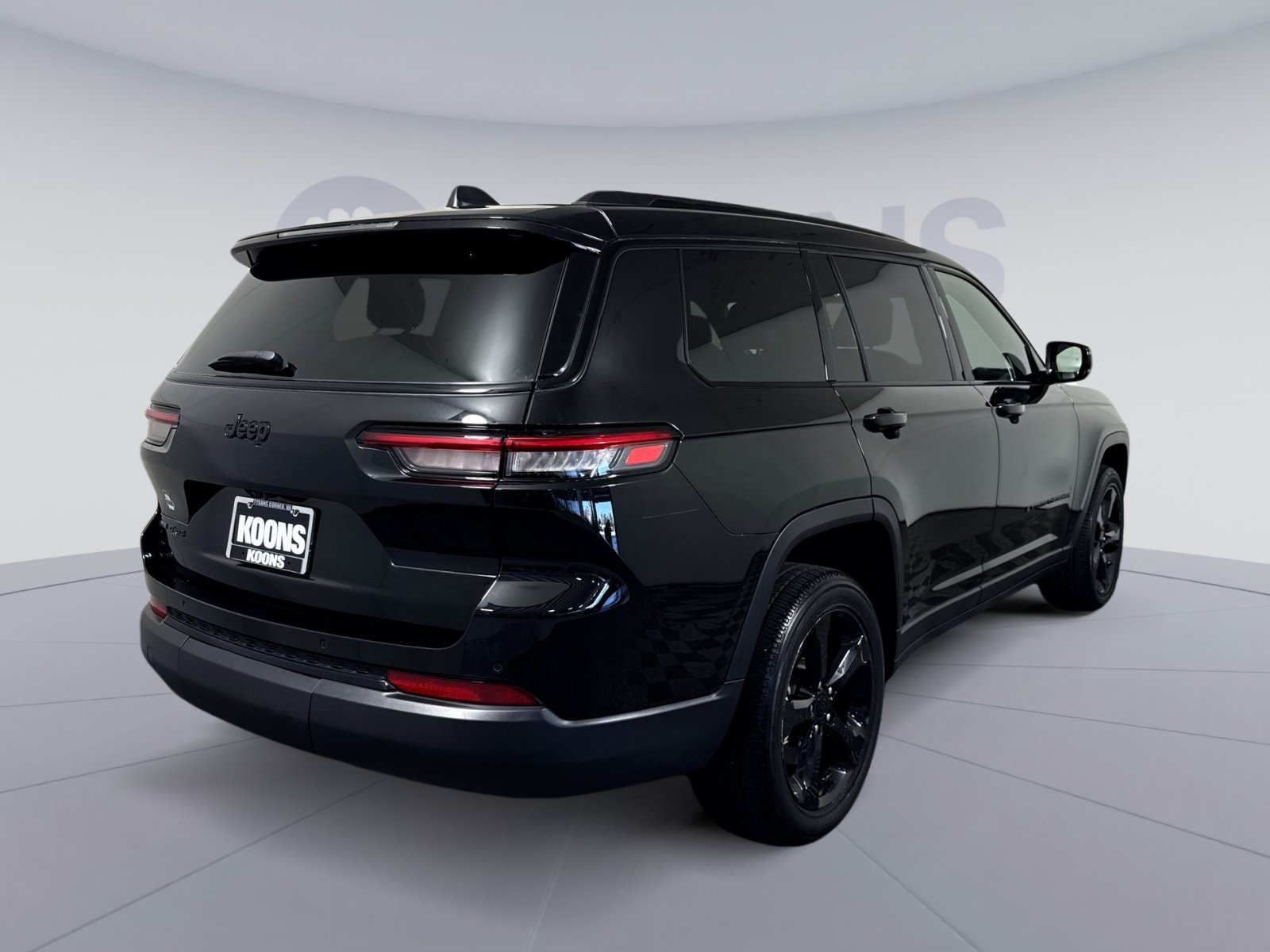 Used 2023 Jeep Grand Cherokee L Laredo AWD/4WD image 7