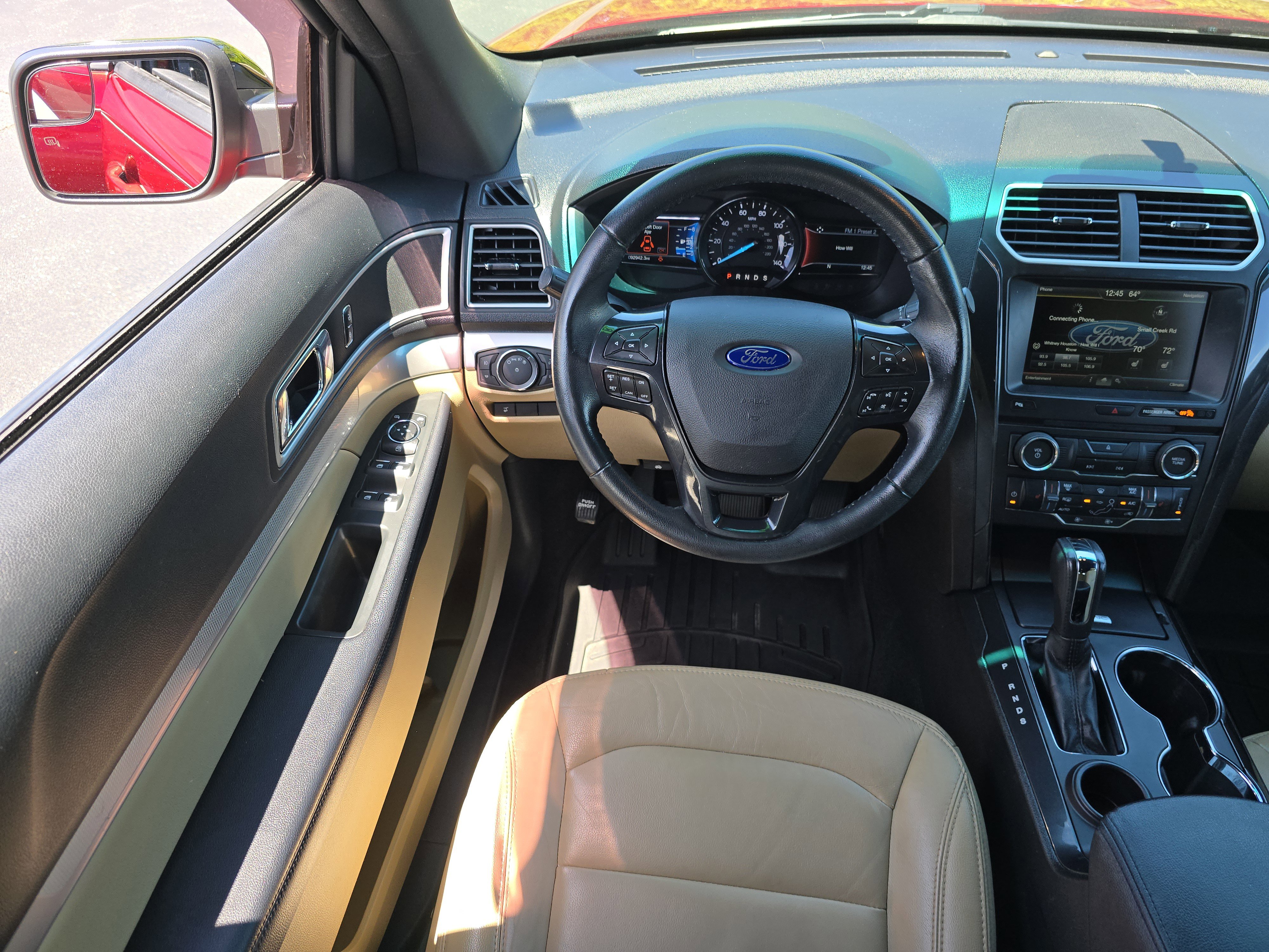 Used 2016 Ford Explorer XLT w/ Equipment Group 202A FWD image 28