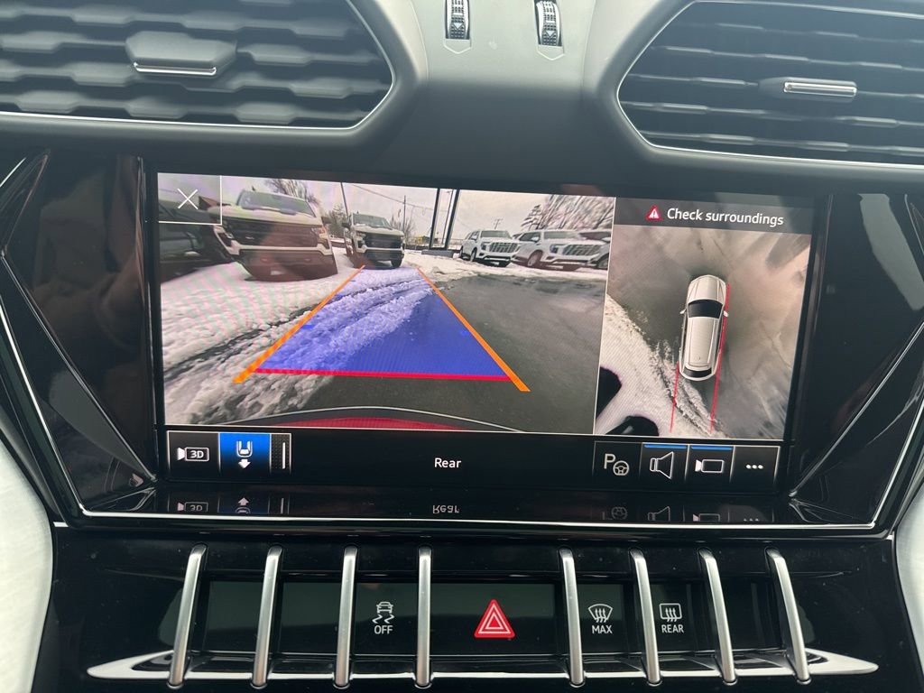 Used 2022 Lamborghini Urus image 23