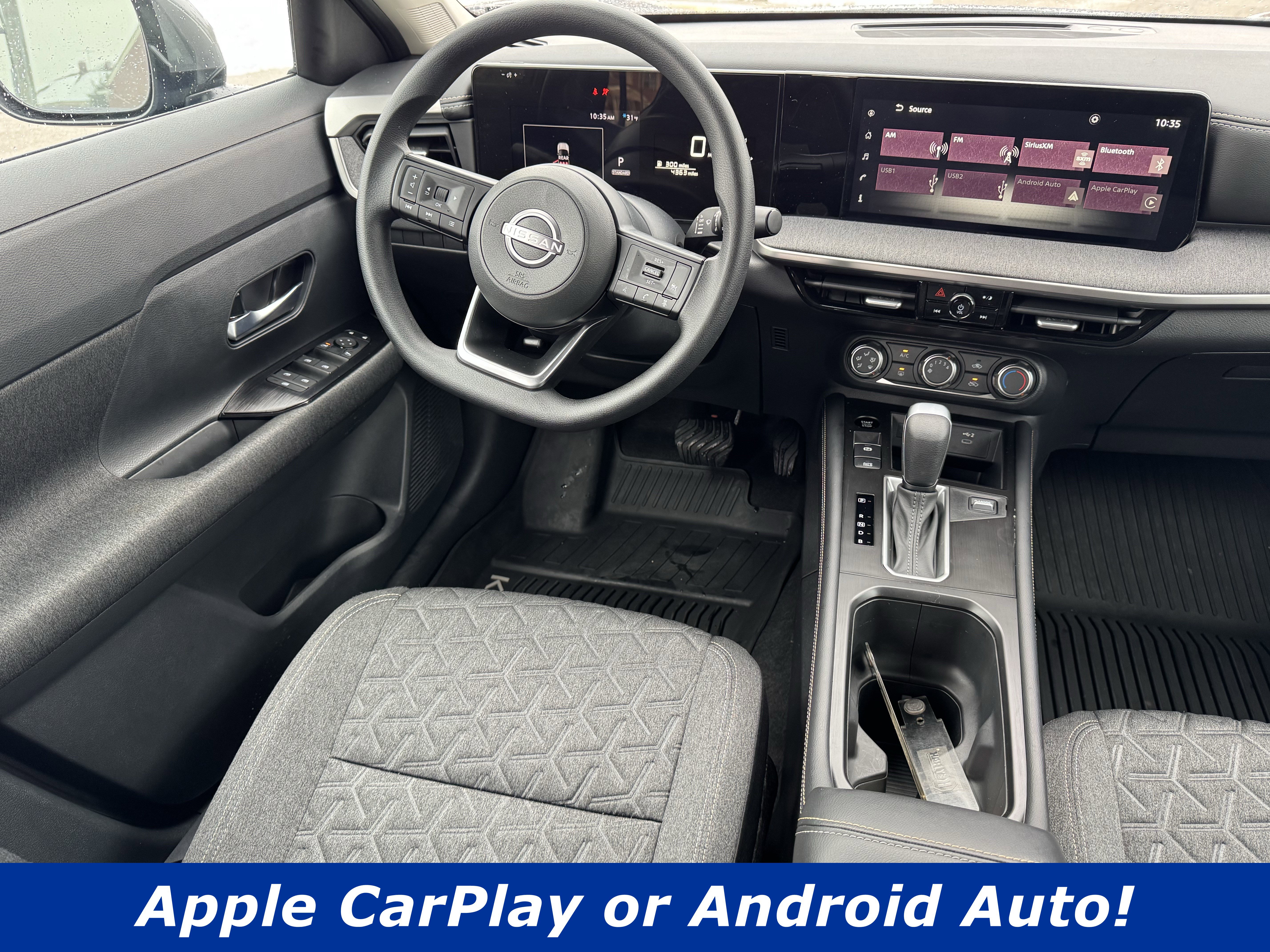 Used 2025 Nissan Kicks SV image 4