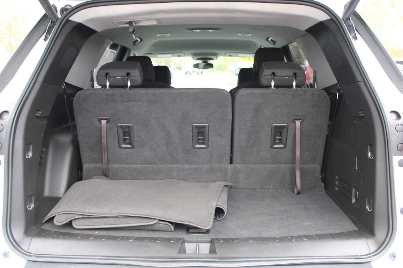 Used 2019 Chevrolet Traverse LT AWD/4WD image 12