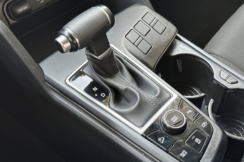 Used 2024 Kia Sportage LX FWD image 32