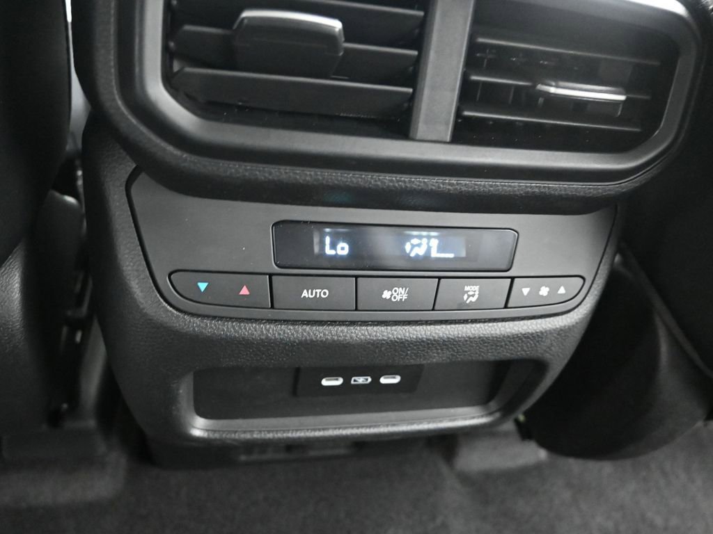 Certified 2025 Honda Pilot EX-L image 13
