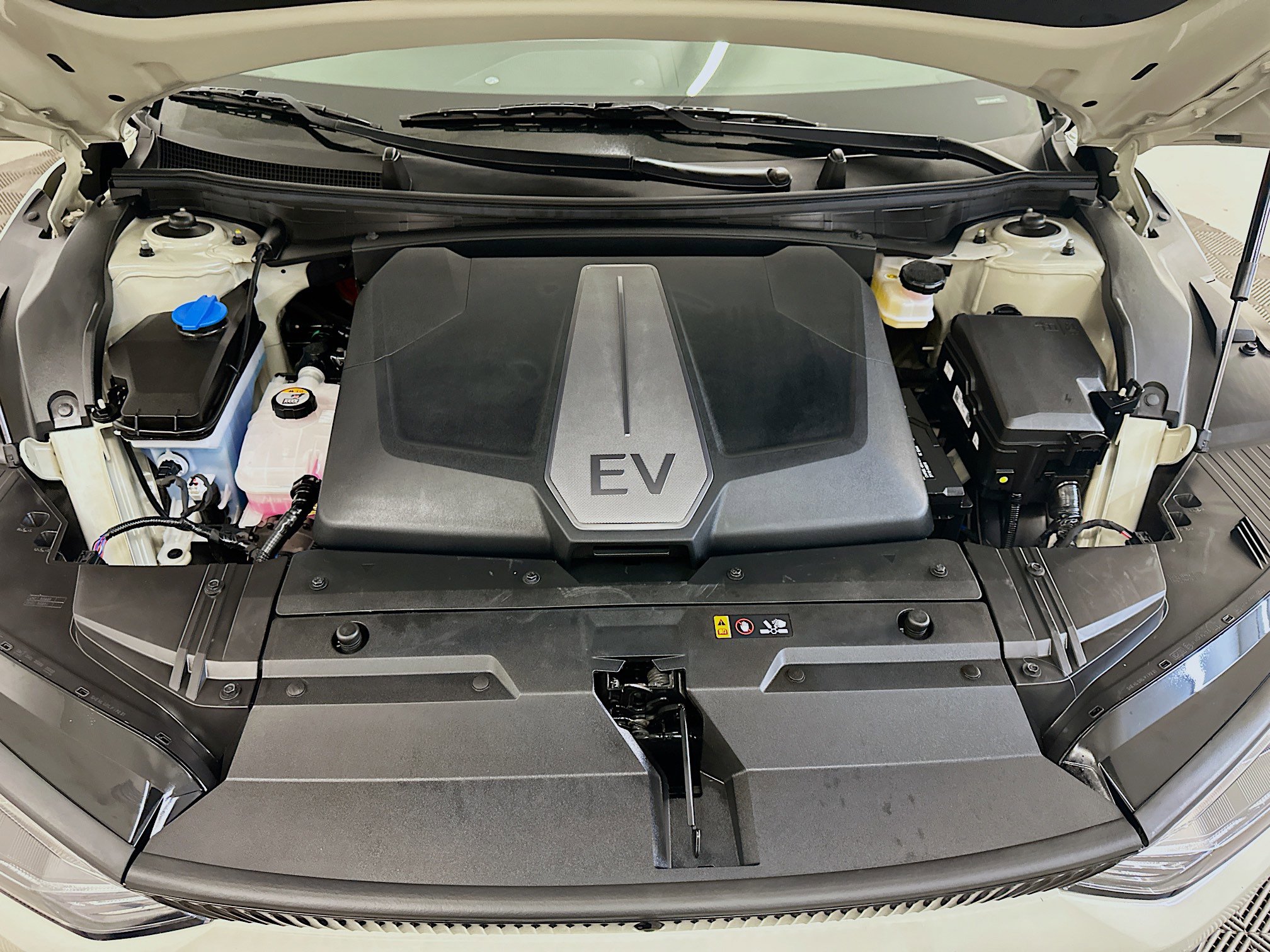 Used 2024 Kia EV6 Wind w/ Wind Technology Package AWD/4WD image 35