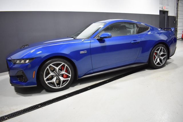 Used 2024 Ford Mustang GT Premium w/ GT Performance Package image 3