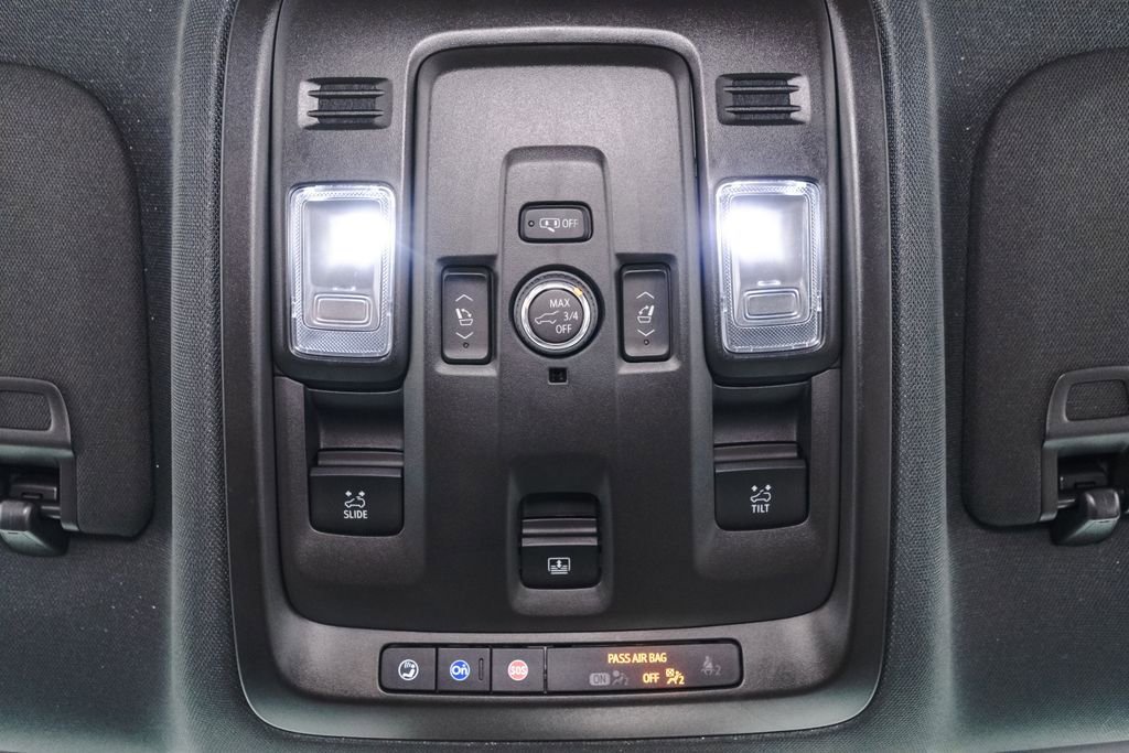 Used 2025 Chevrolet Tahoe Z71 w/ Comfort Package AWD/4WD image 20