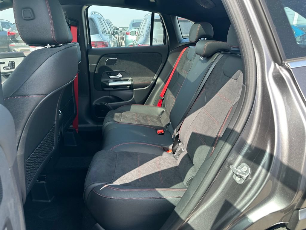 New 2025 Mercedes-Benz GLA 35 AMG 4MATIC image 29