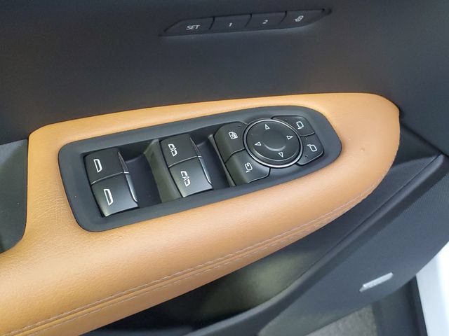 Used 2025 Cadillac XT5 Premium Luxury w/ LPO, Floor Liner Package AWD/4WD image 10