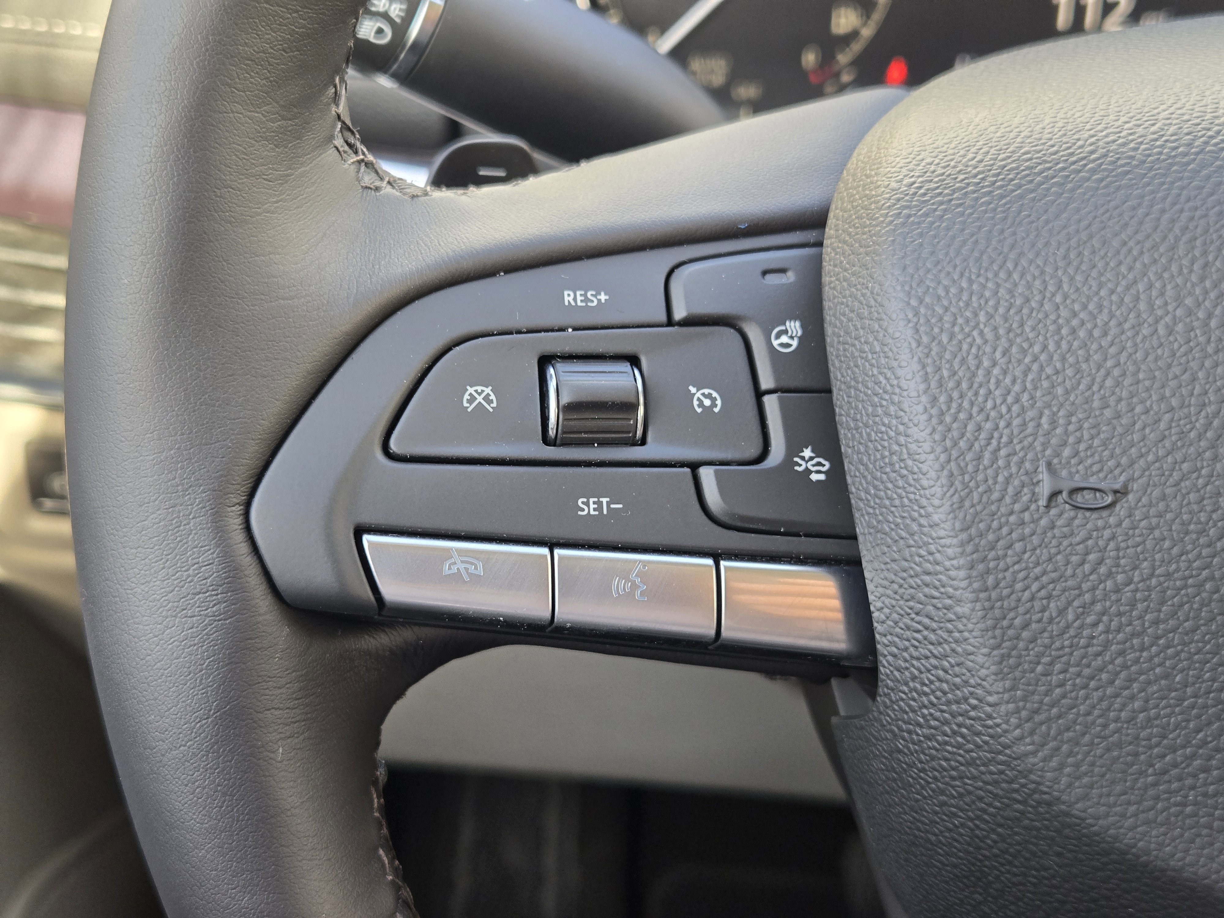 Used 2022 Cadillac XT4 Luxury w/ Cold Weather Package image 30