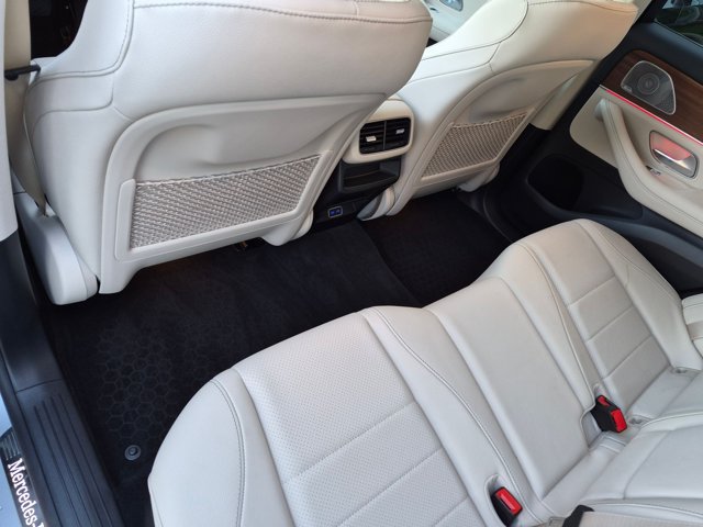 Used 2025 Mercedes-Benz GLE 350 4MATIC image 17