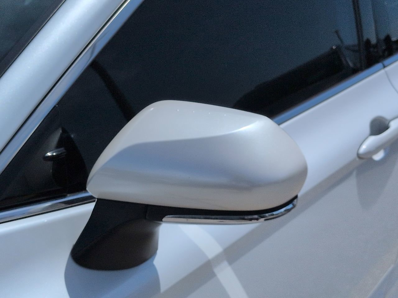 Used 2022 Toyota Camry XSE FWD image 12