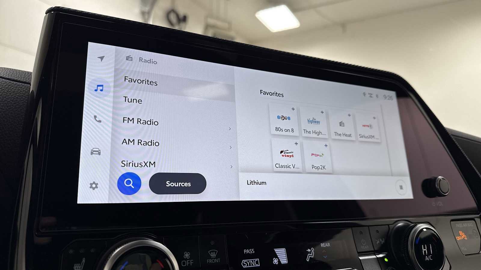 New 2026 Toyota Highlander XSE image 18