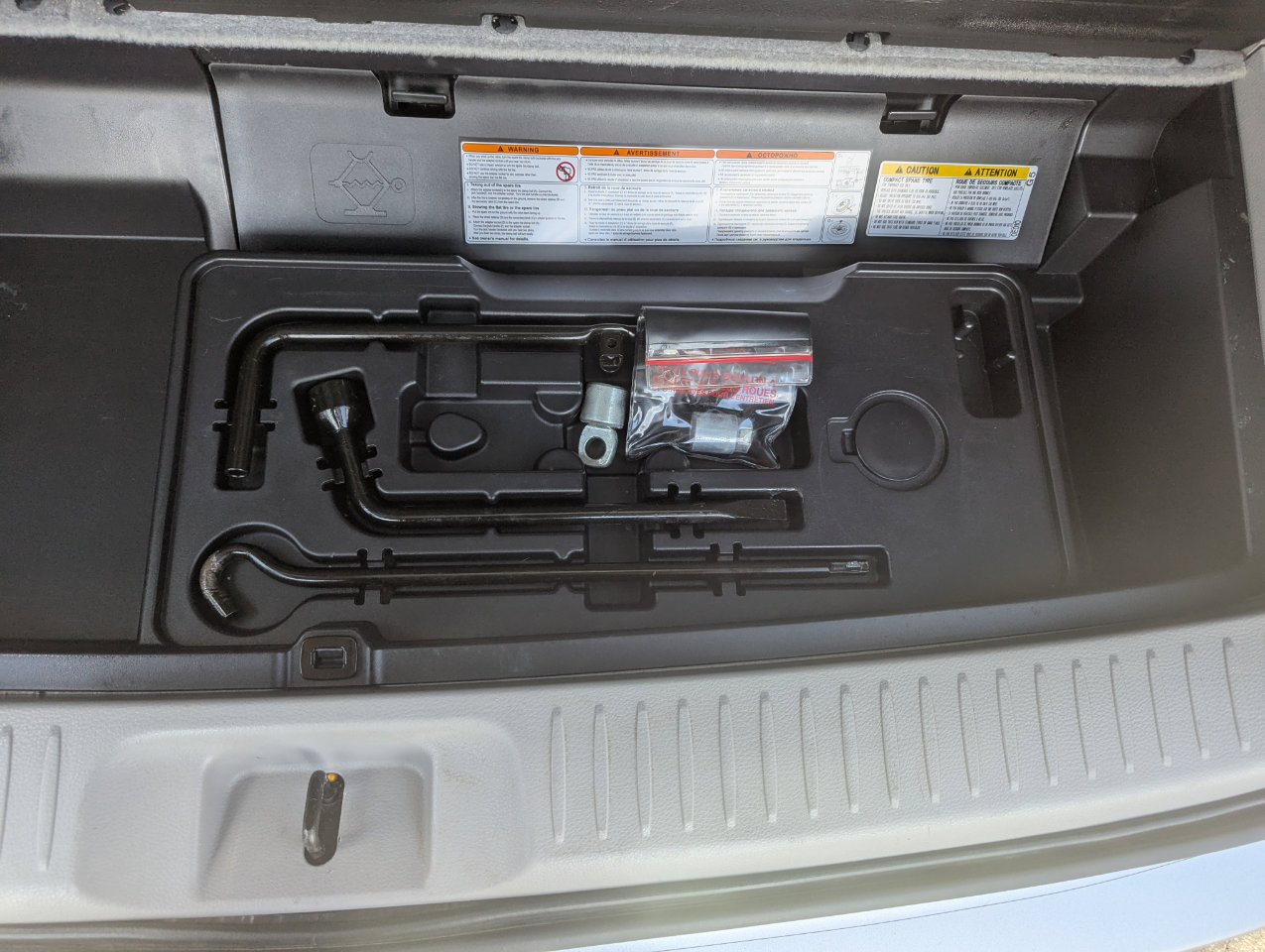 Used 2018 Toyota Highlander XLE image 55