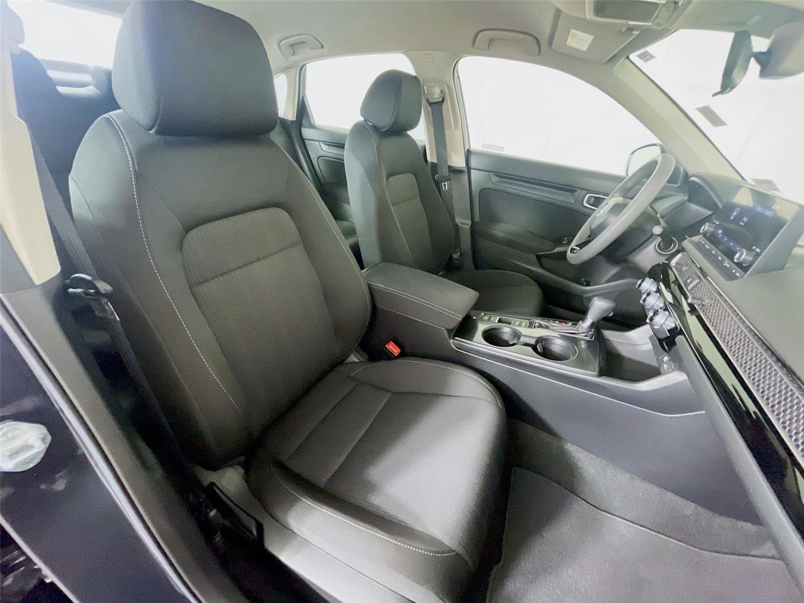 Used 2023 Honda Civic LX image 30