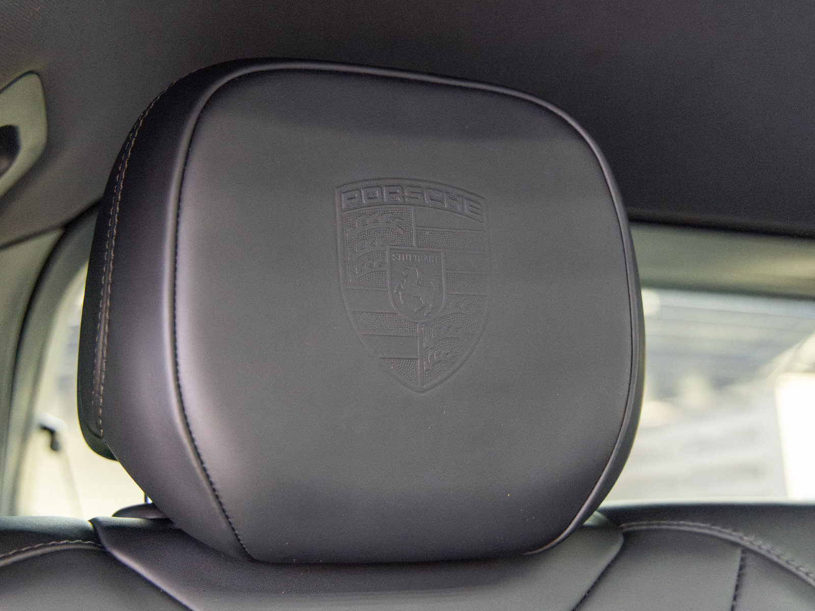 Certified 2022 Porsche Cayenne Platinum Edition AWD/4WD image 63