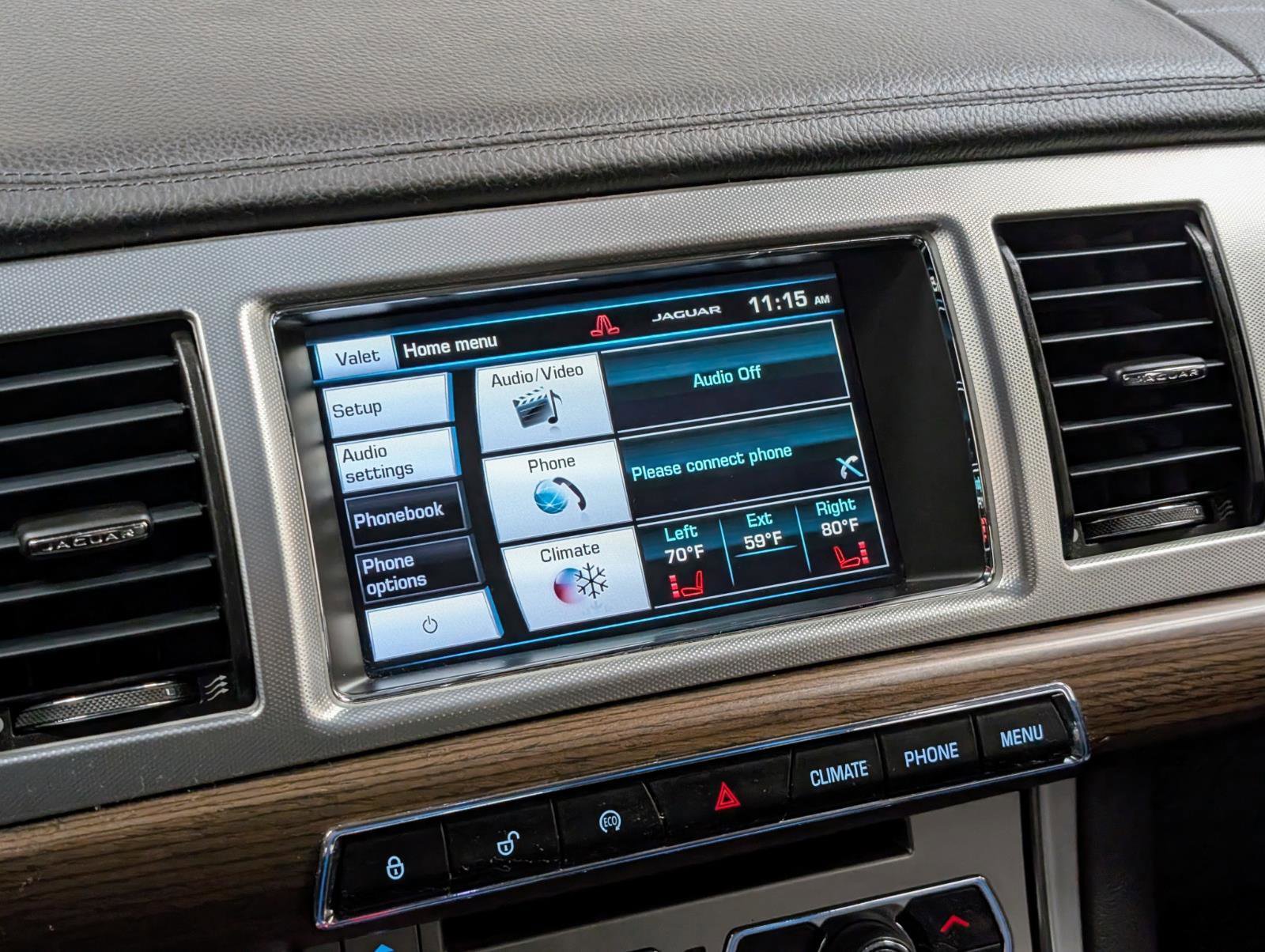 Used 2014 Jaguar XF 3.0 image 33