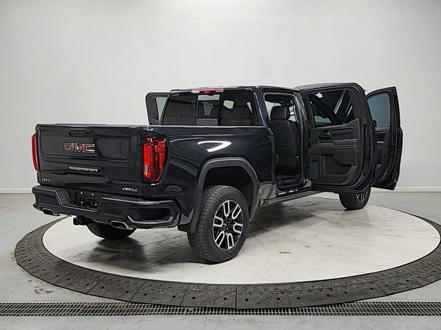 Used 2025 GMC Sierra 1500 AT4 w/ Technology Package AWD/4WD image 15