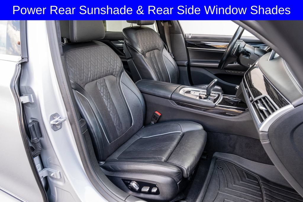 Used 2019 BMW 750i w/ Executive Package RWD image 30
