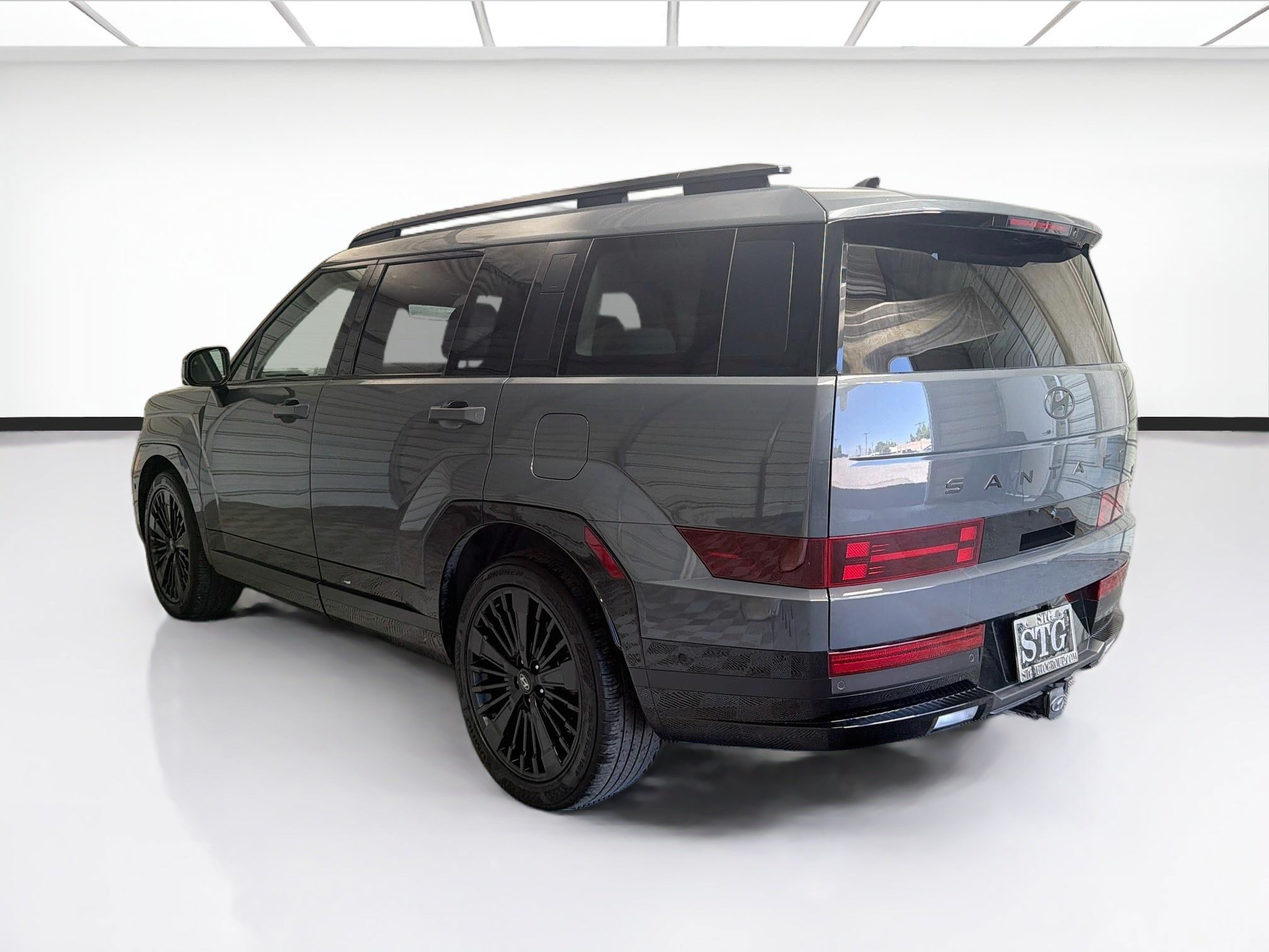 Used 2025 Hyundai Santa Fe Calligraphy FWD image 6