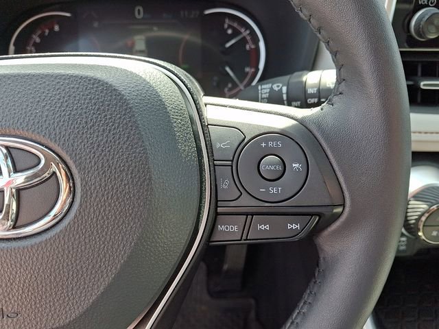 Used 2025 Toyota RAV4 XLE Premium image 23