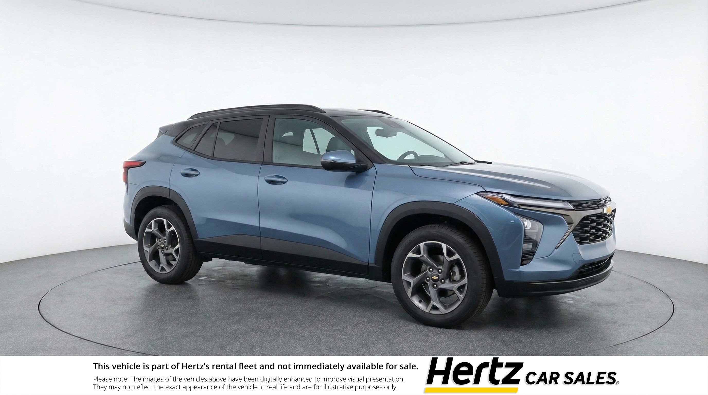 Used 2025 Chevrolet Trax LT w/ LT Convenience Package image 1