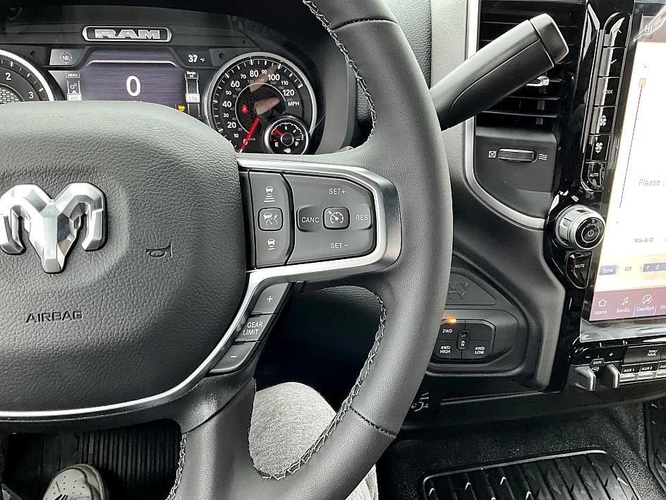 New 2026 RAM 5500 4x4 Regular Cab image 20