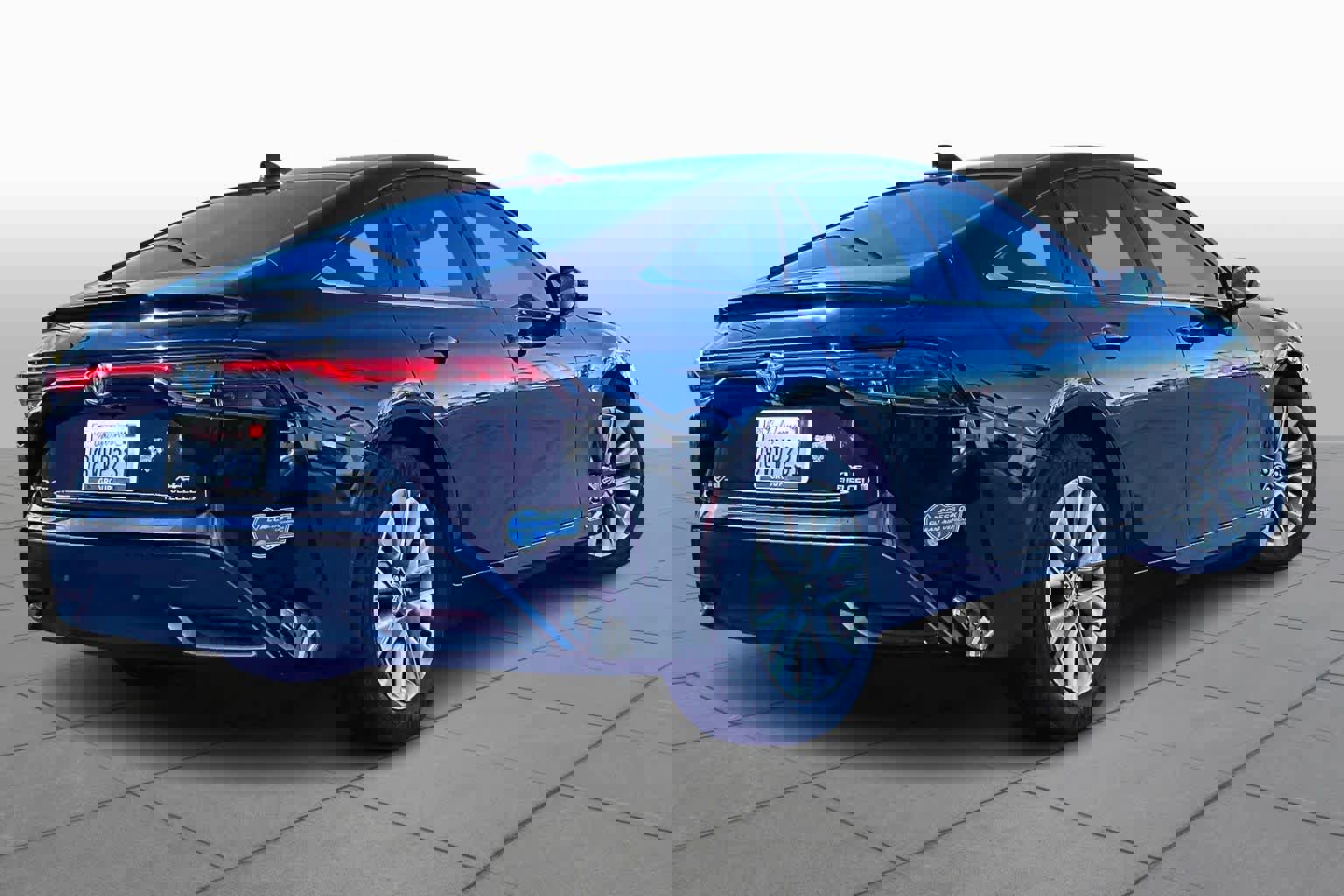 Used 2021 Toyota Mirai XLE image 12