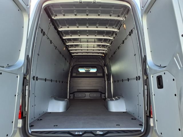 Used 2024 Mercedes-Benz Sprinter 3500 image 20
