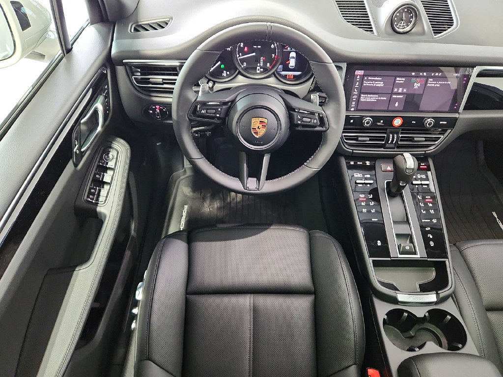 New 2026 Porsche Macan AWD/4WD image 12